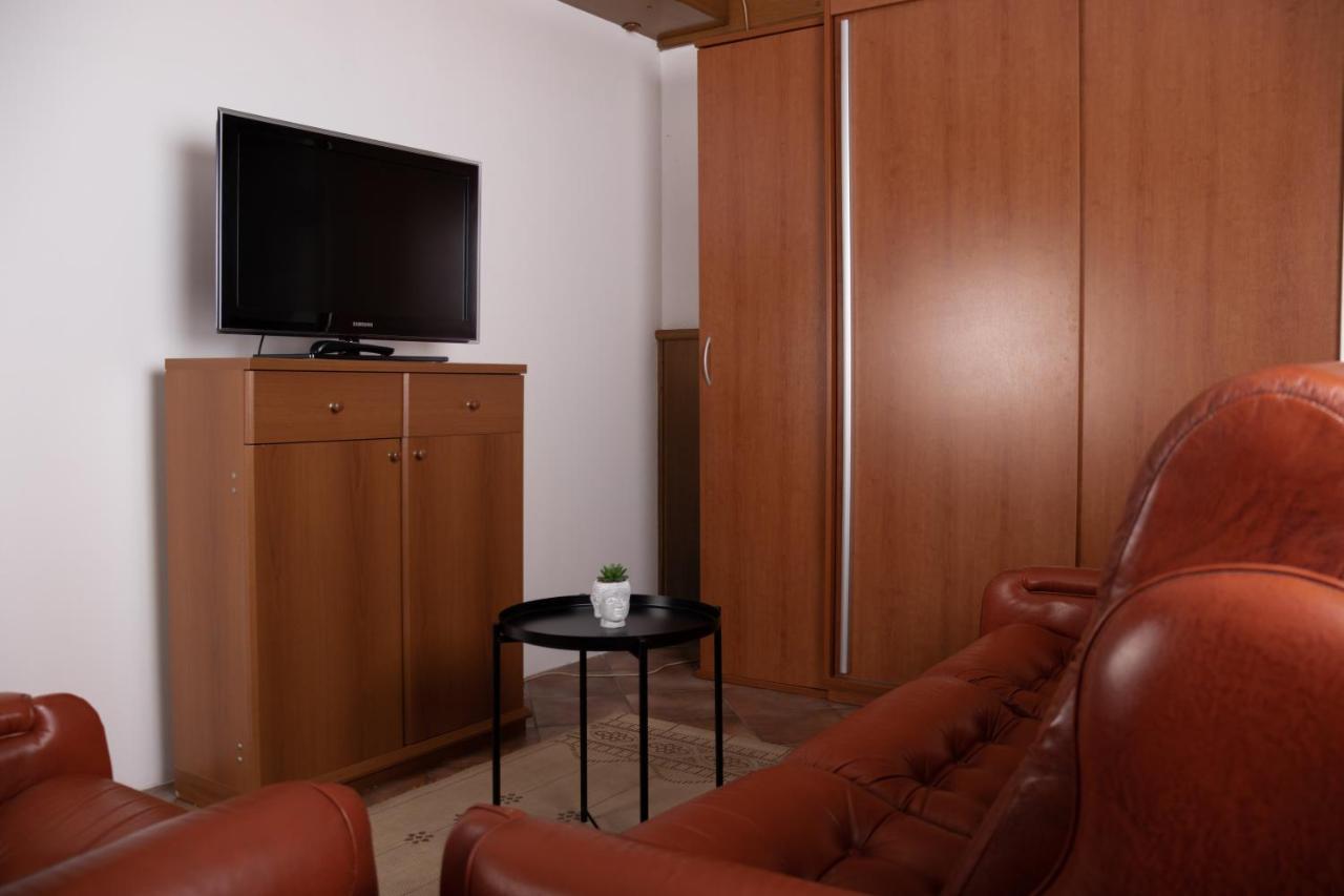 Apartma-Studio Ajdna Zirovnica Εξωτερικό φωτογραφία