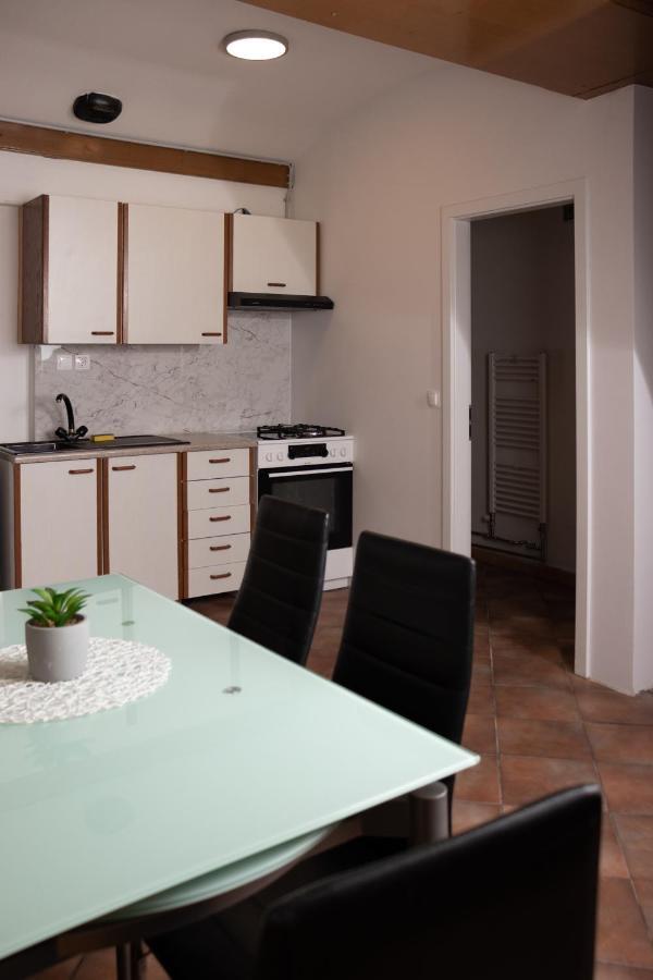 Apartma-Studio Ajdna Zirovnica Εξωτερικό φωτογραφία