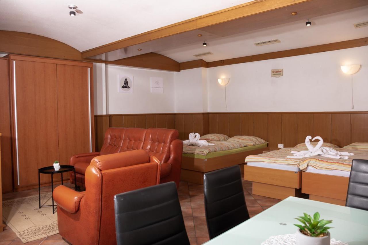 Apartma-Studio Ajdna Zirovnica Εξωτερικό φωτογραφία